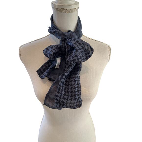 Talbots Silk Chiffon Reversible Scarf Blue Paisley Houndstooth Print - Picture 2 of 5